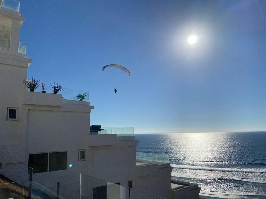 Espectacular depto 1era l�nea amplia vista al mar