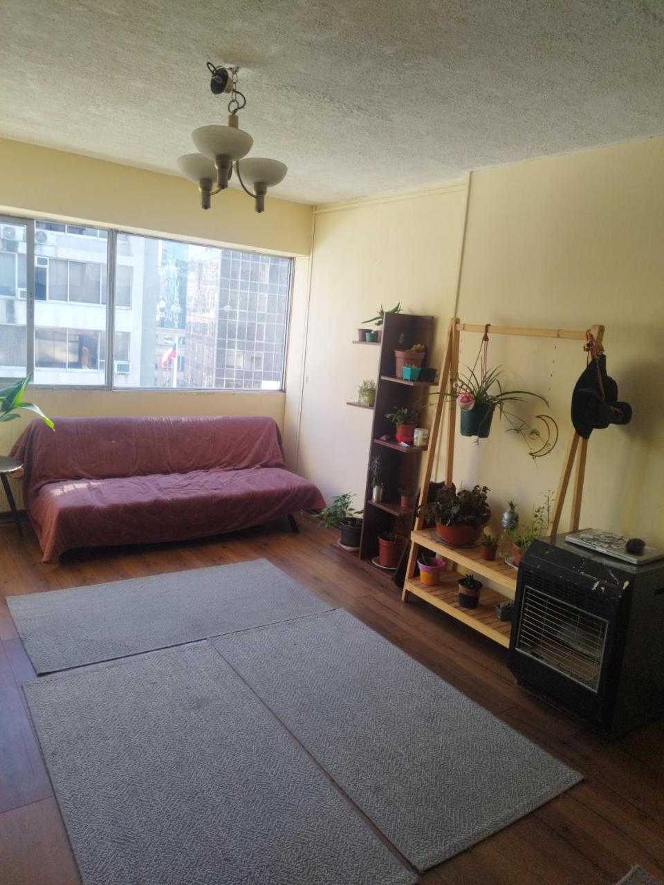 Departamento Almirante senoret a pasos de plaza soto mayor Estacion de metro Supermercados Pleno centro de barrio puerto