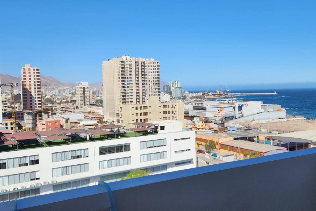 Departamento cerca del centro con vista al mar