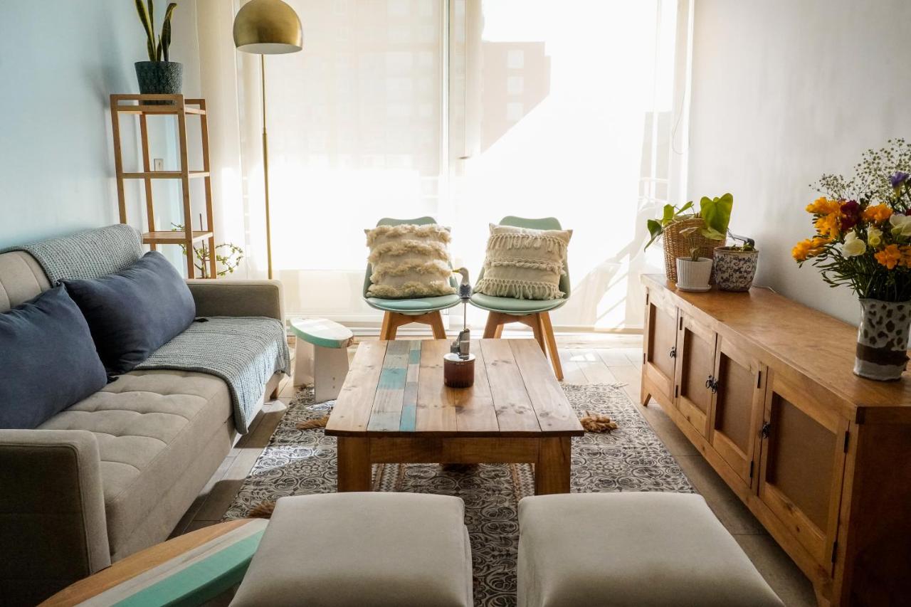 Amplio departamento con vista a la Cordillera