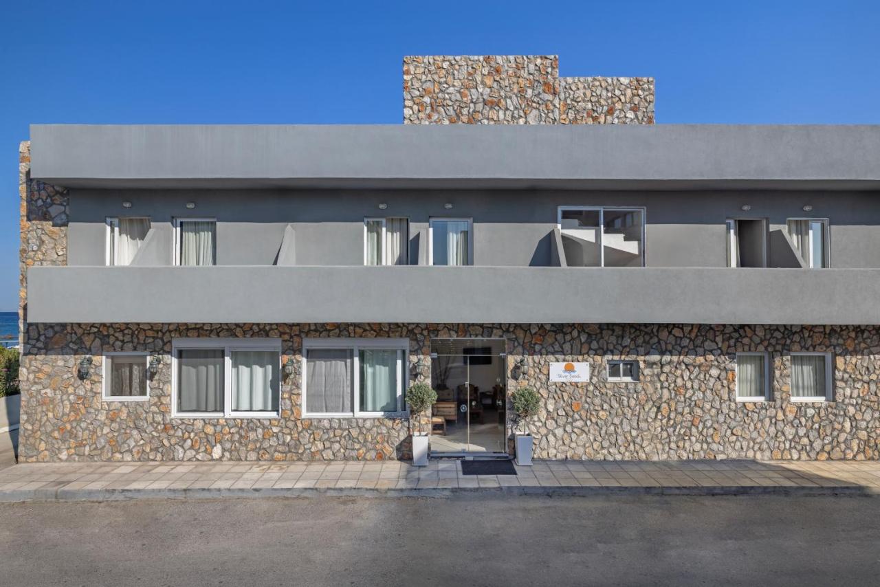 Image: Silver Beach Hotel