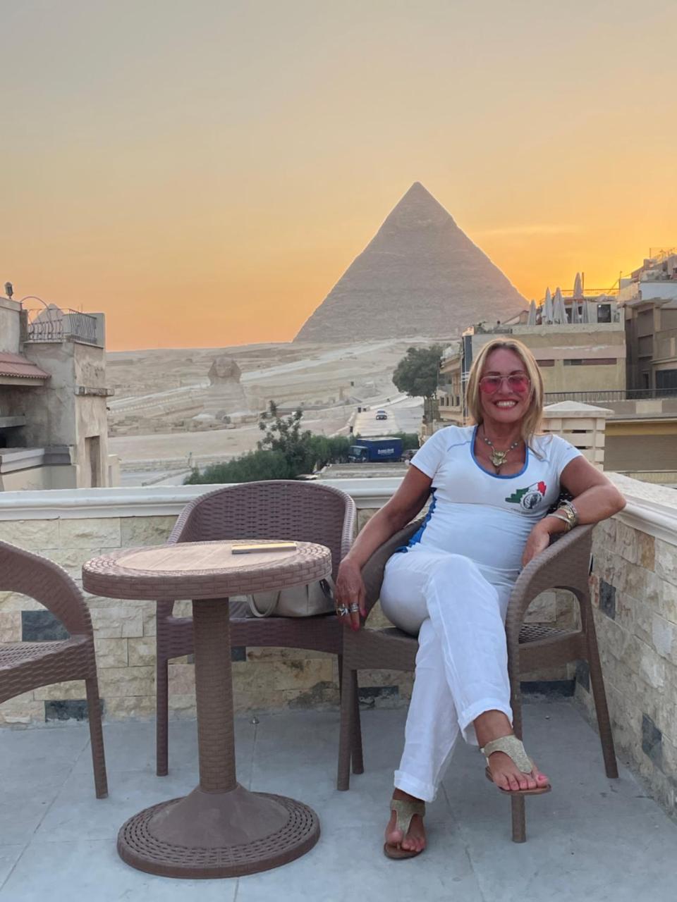Image: Sphinx palace pyramids view inn