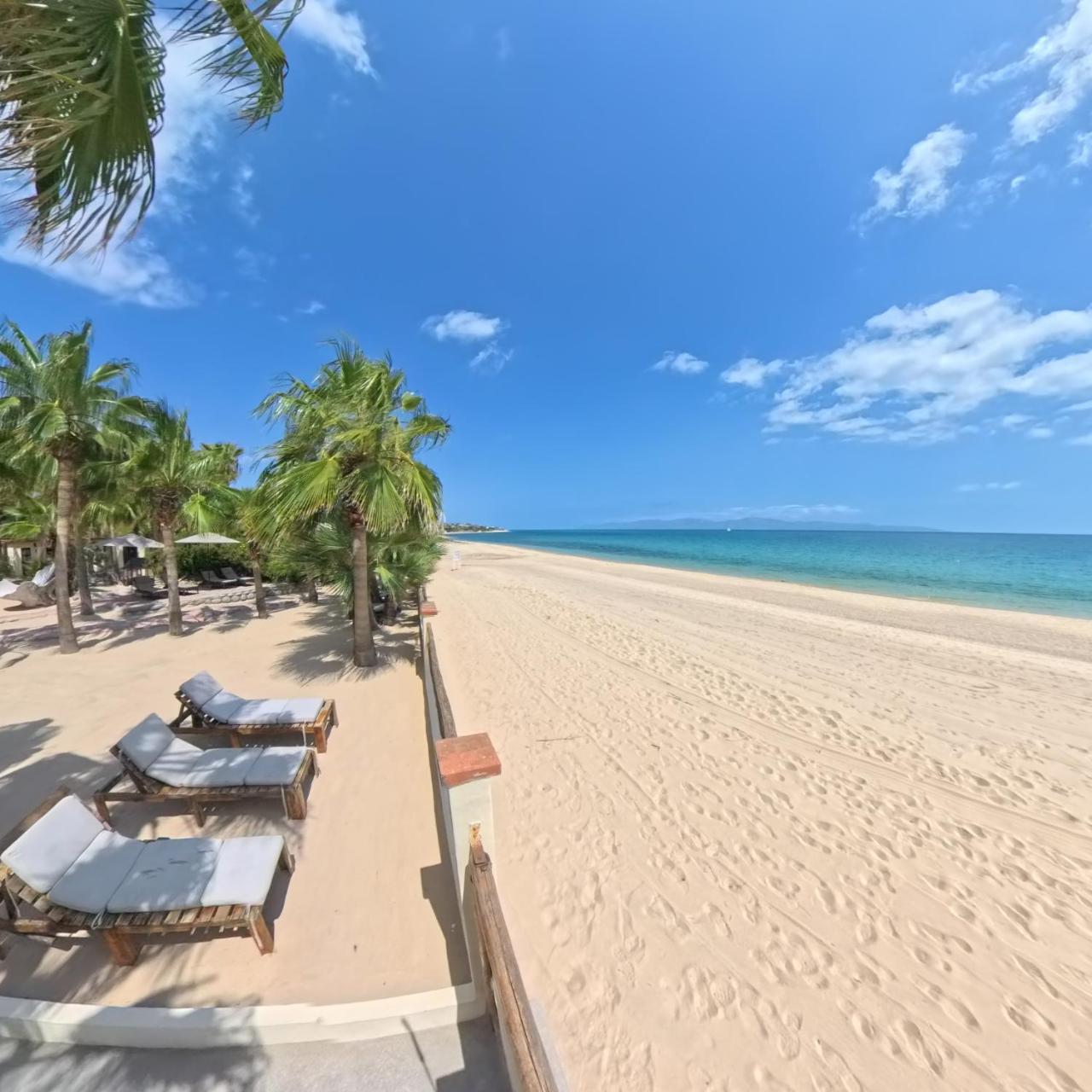 Image: Baja Joe's Hotel