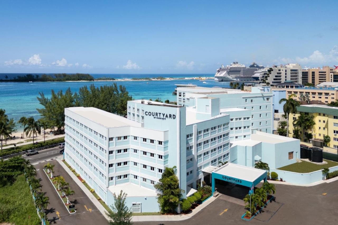 Image: Courtyard by Marriott Nassau Downtown/Junkanoo Beach