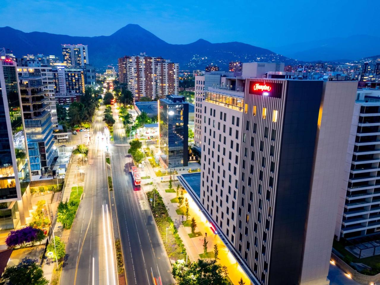 Image: Hampton By Hilton Santiago Las Condes
