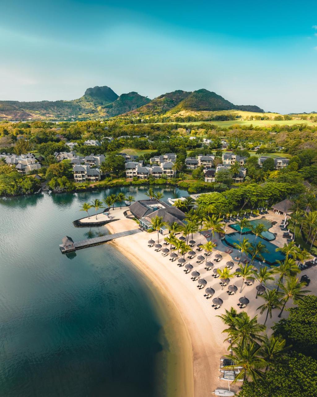 Image: The Bay Club at Anahita
