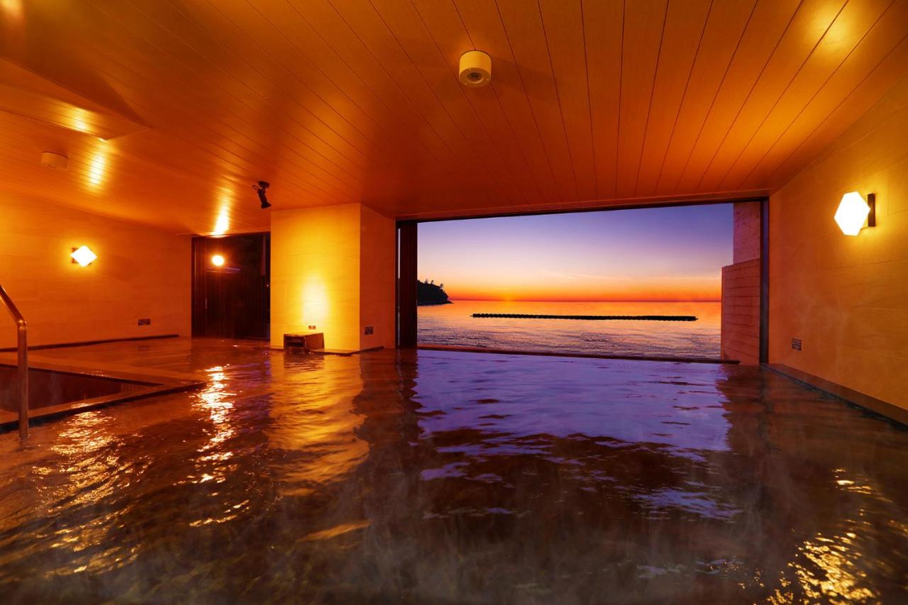Image: Ooedo Onsen Monogatari Toi Marine Hotel