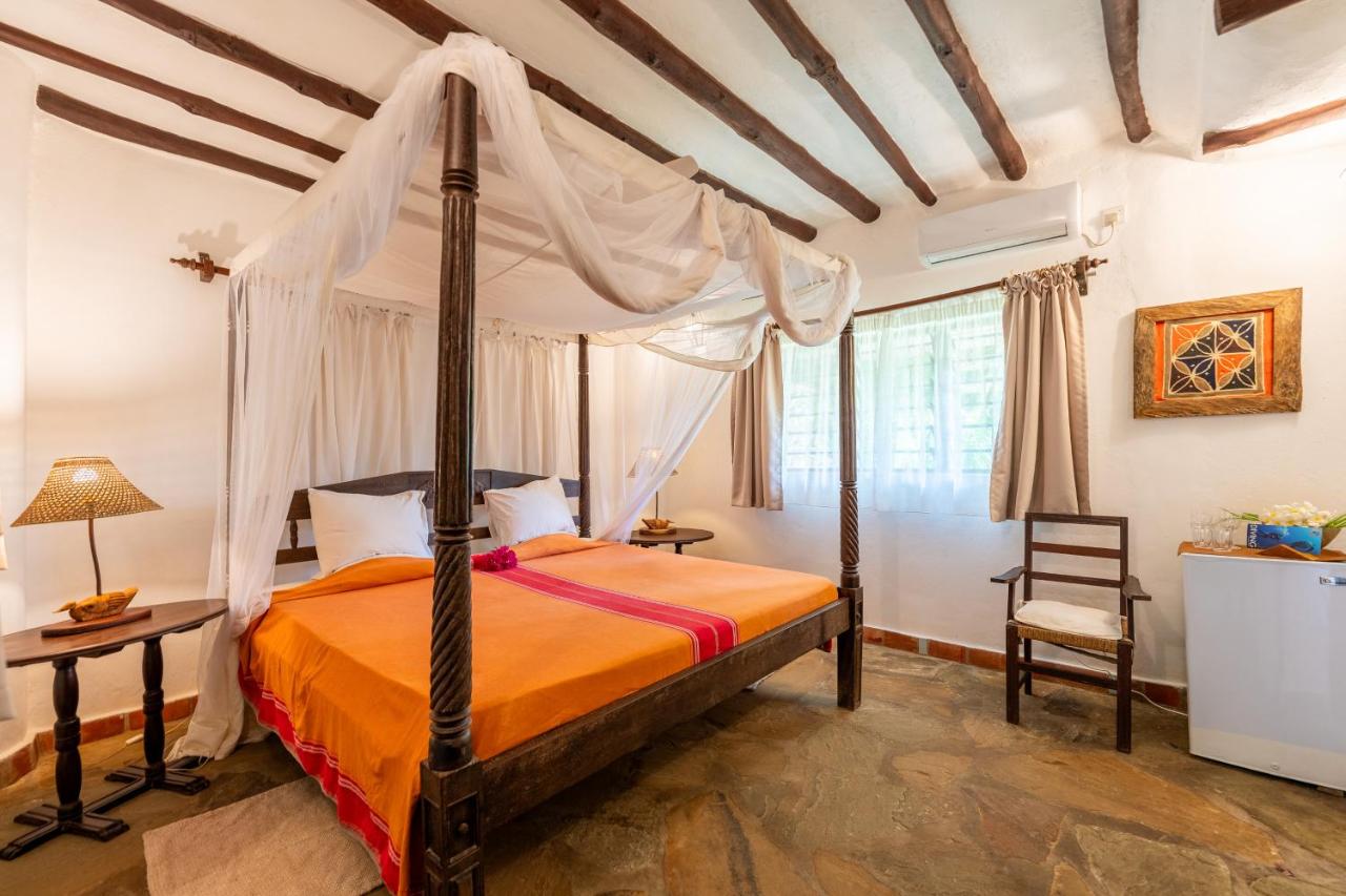 Image: Diani Marine Divers Village