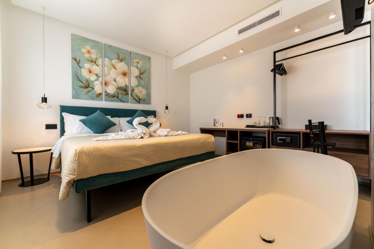 Image: B&B Le Suites di Costanza