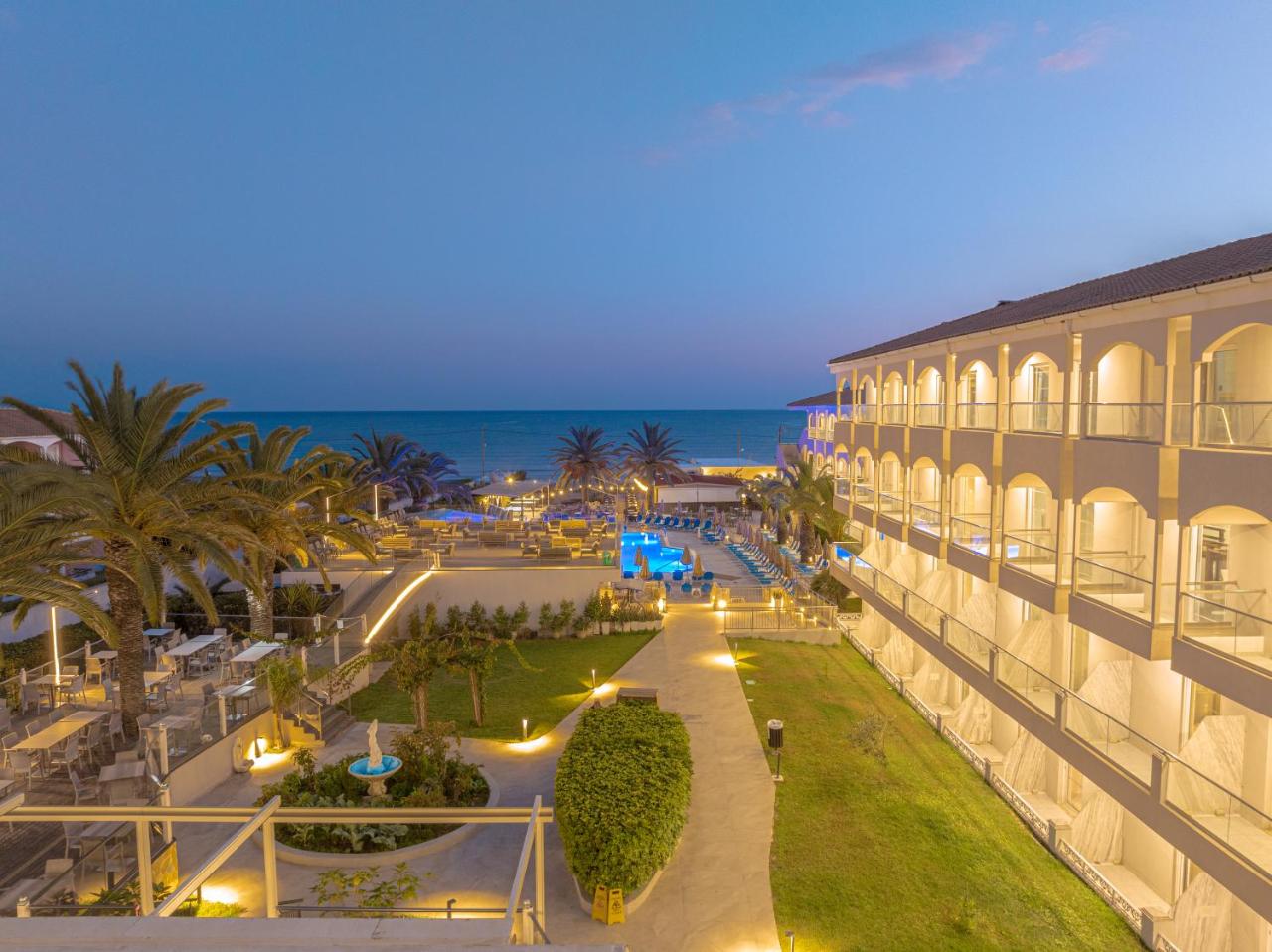 Image: Poseidon Beach Hotel