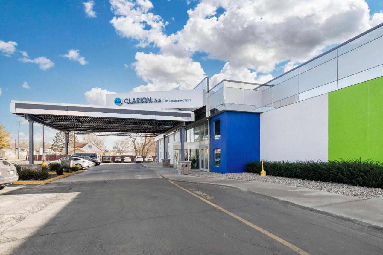 Image: Clarion Inn Des Moines Airport