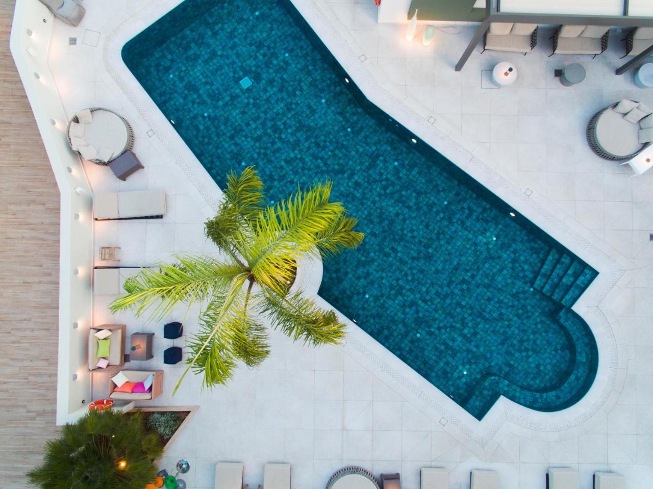 Image: Flisvos Royal Hotel & Suites