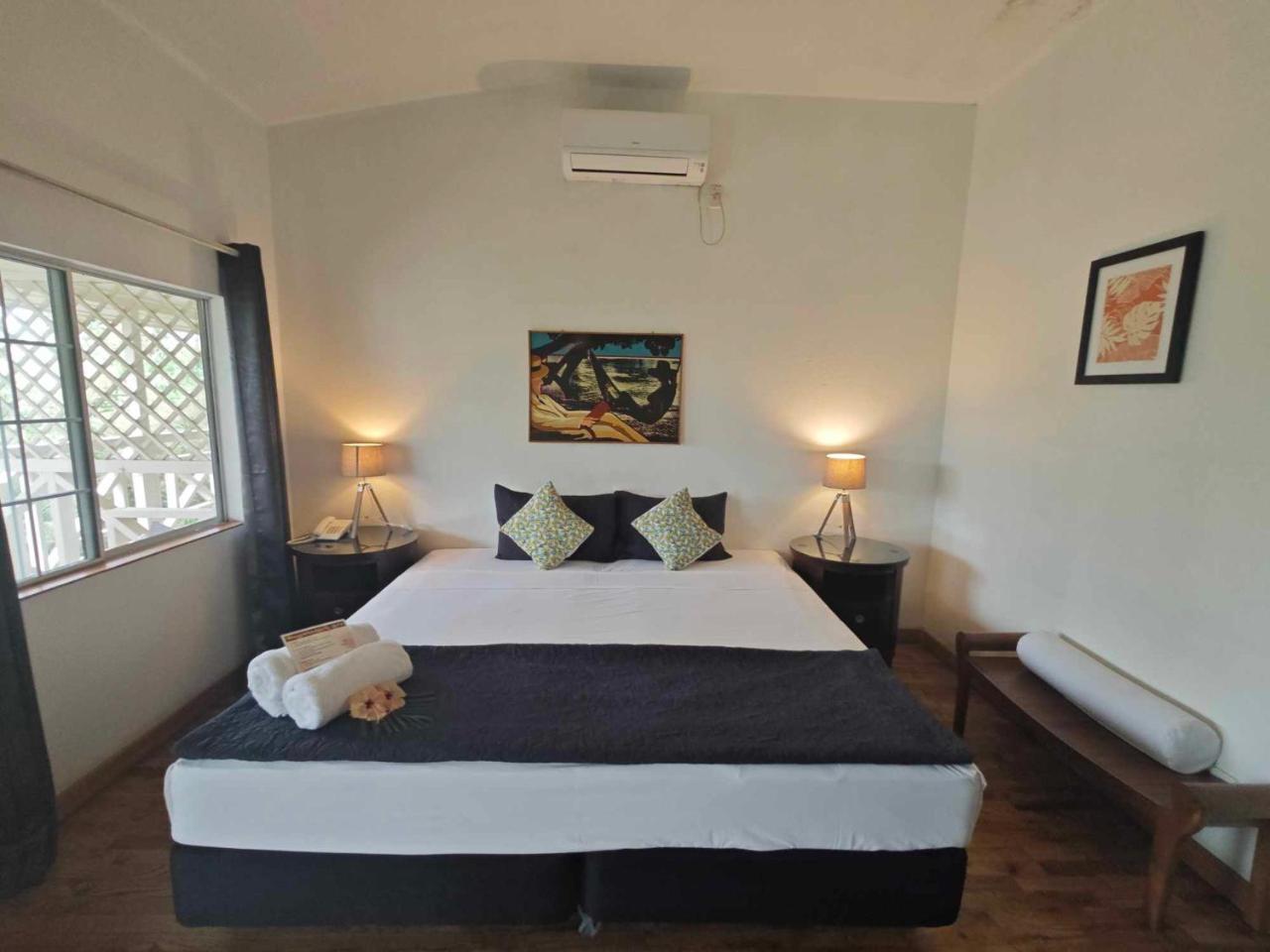Image: Waterfront Lodge