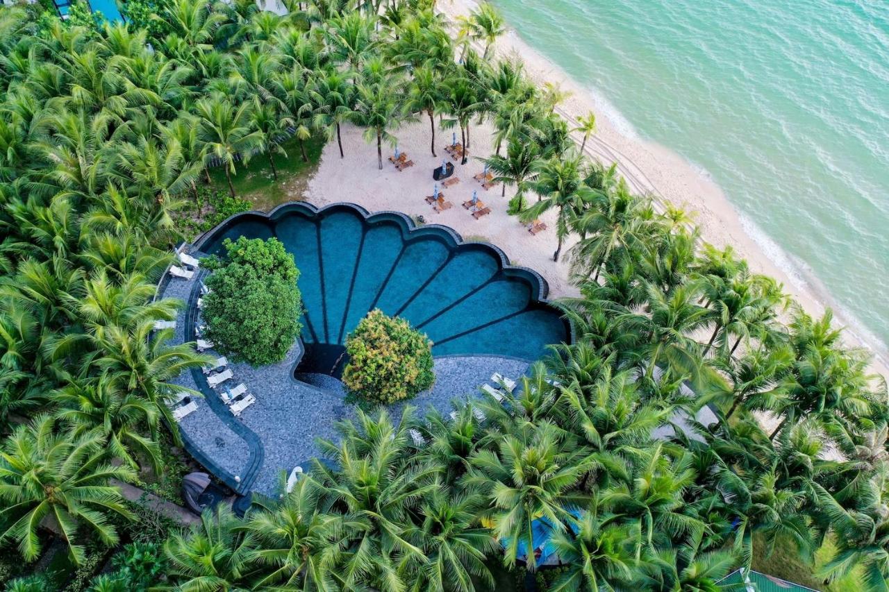Image: JW Marriott Phu Quoc Emerald Bay Resort & Spa