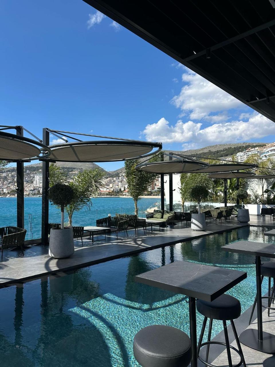 Image: Demi Hotel