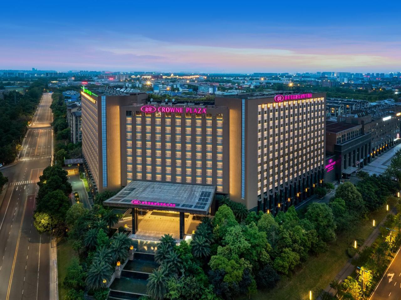 Crowne Plaza Chengdu West by IHG