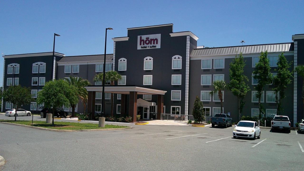 Image: HOM Hotel Gainesville, SureStay Collection by Best Western