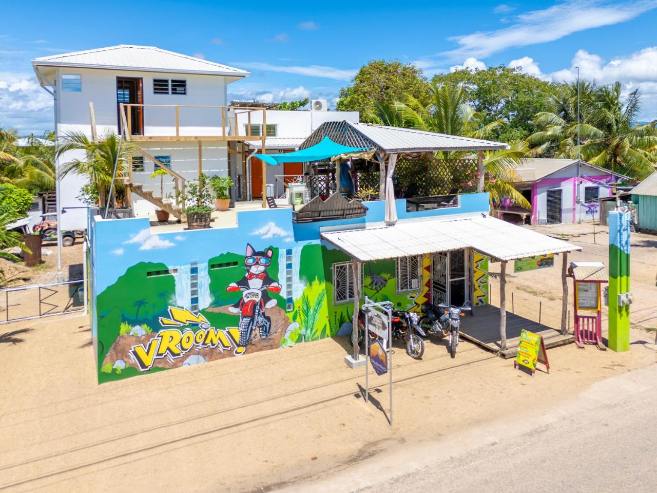Image: Crash Pad Adventure Hostel