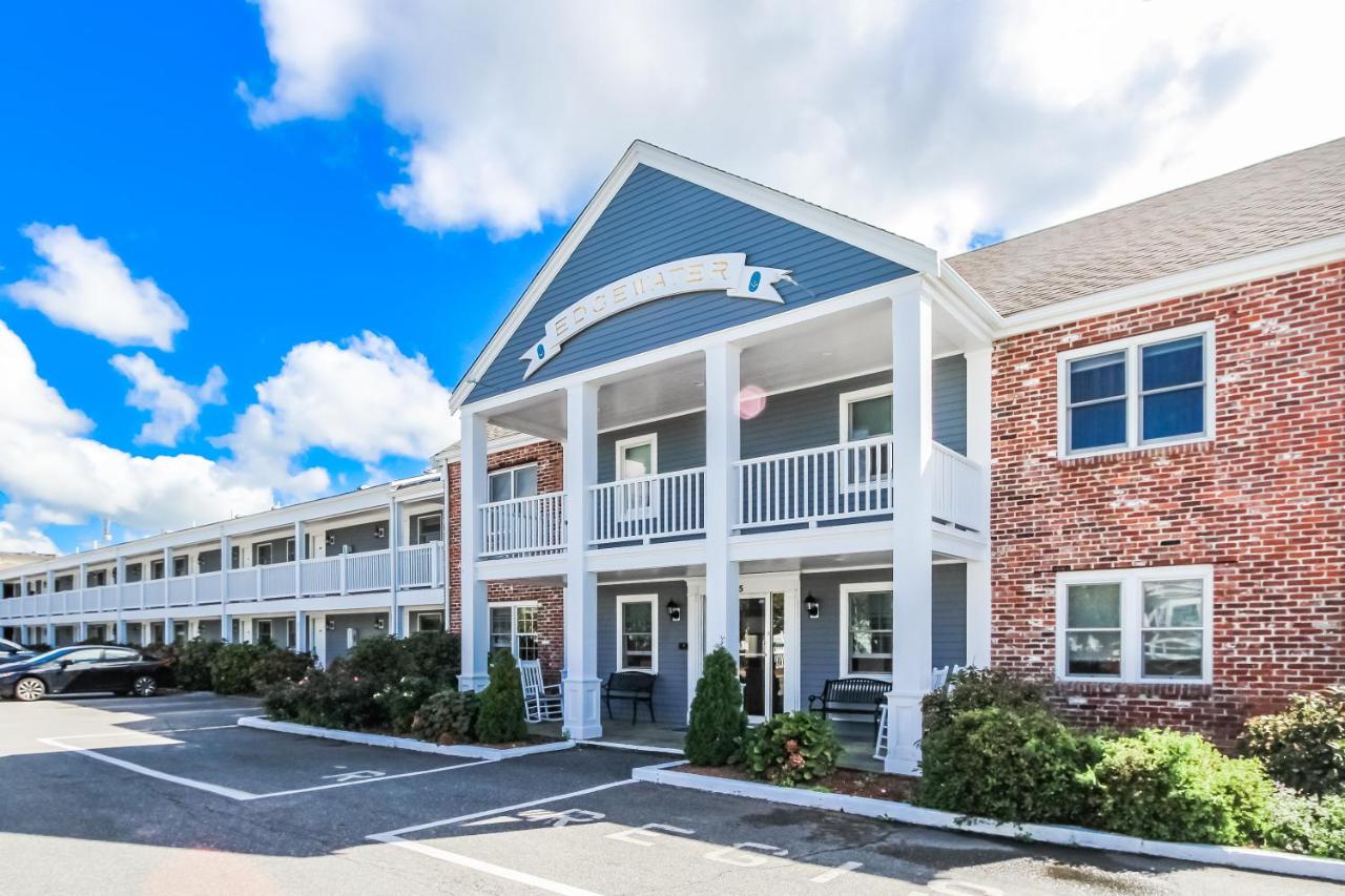 Image: Edgewater Beach Resort