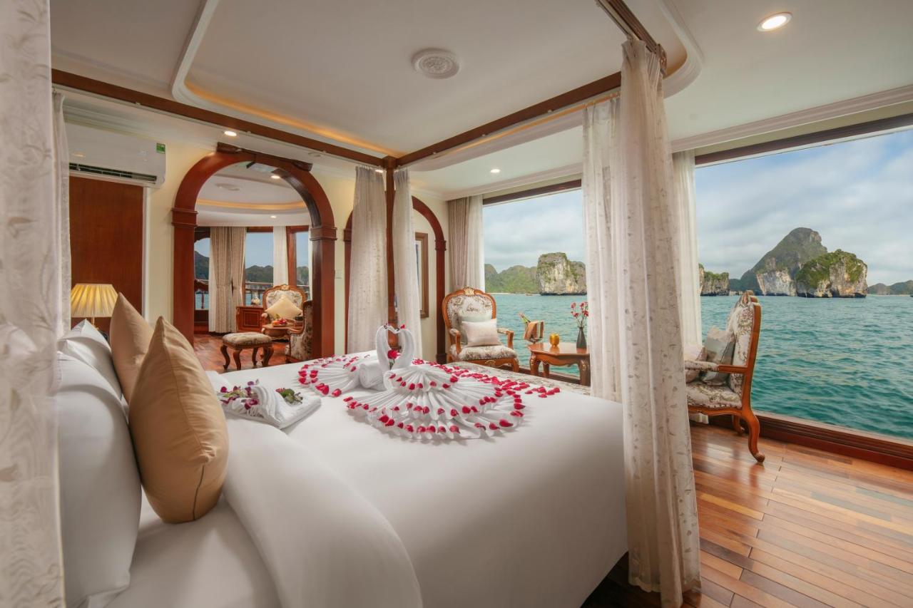 Image: Emperor Cruises Legacy Ha Long