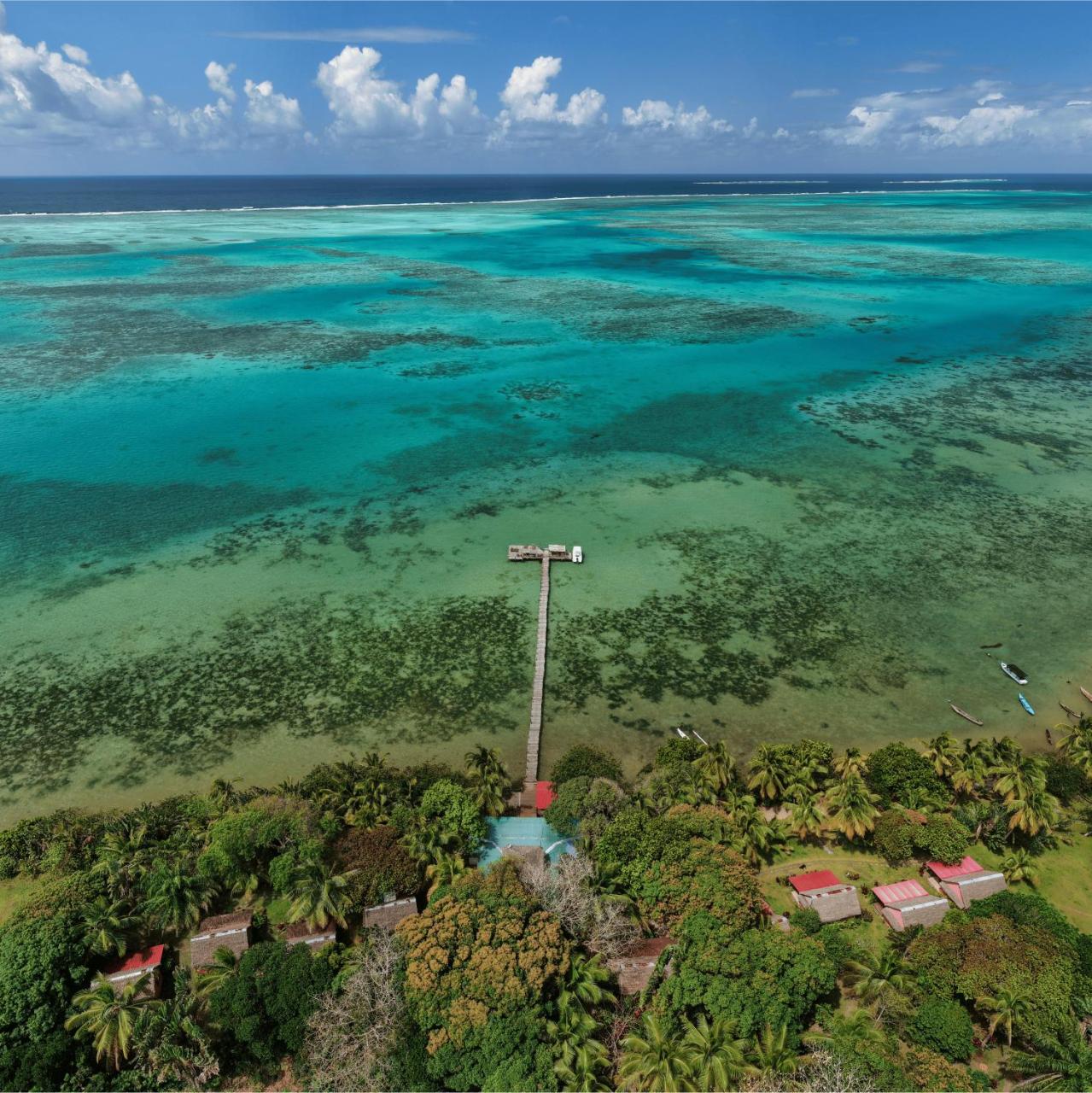 Image: Boraha Village Ecolodge