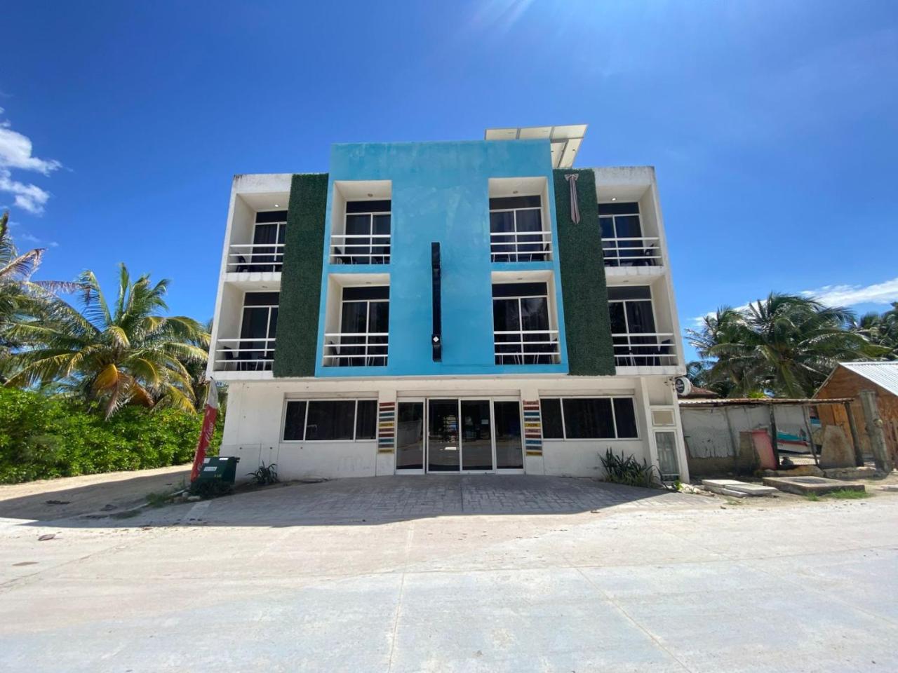 Image: 7mo Color Hotel Boutique