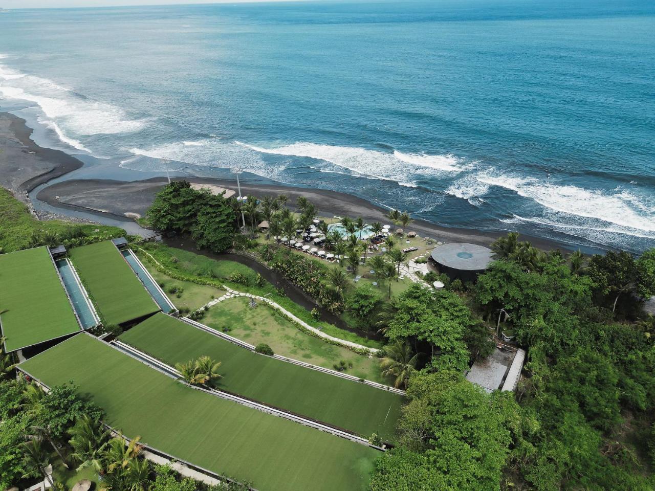 Image: Hotel Komune and Beach Club Bali