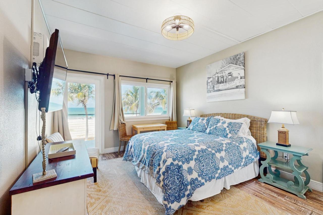 Image: Bungalow Beach Place 6