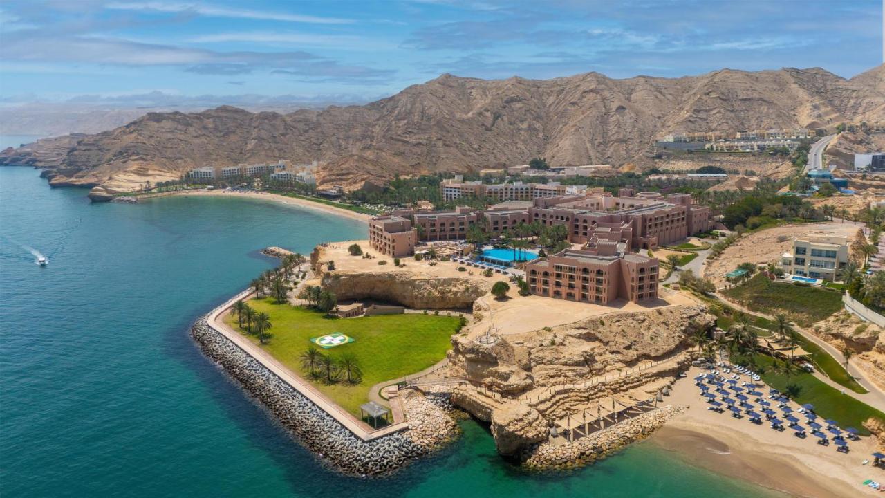 Image: Al Husn Hotel Muscat - managed by Hilton