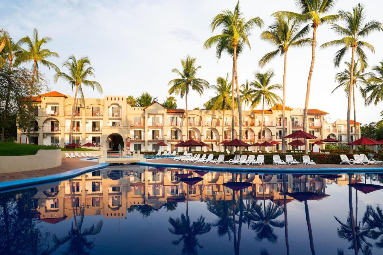 Image: Grand Decameron Complex Bucerias, A Trademark All-Inclusive Resort