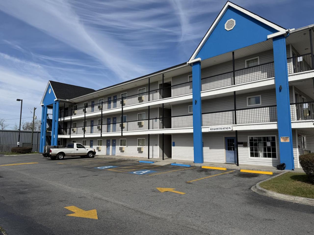 Image: Studio Lodge of Savannah