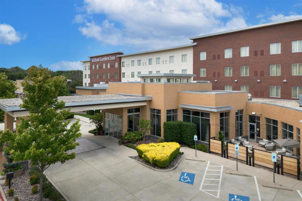 Image: Hilton Garden Inn Fort Worth Medical Center