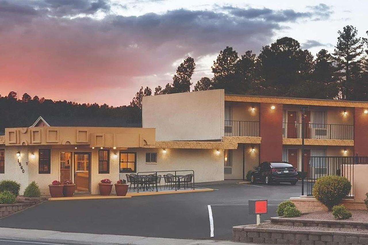 Image: Kings House Motor Hotel, a Dazzler Select by Wyndham