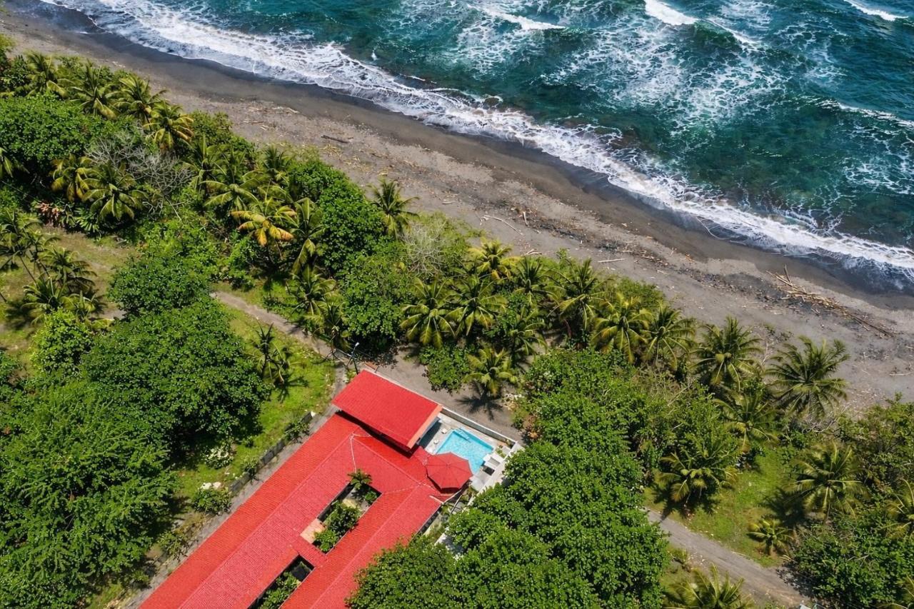 Image: Hotel El Icaco Tortuguero