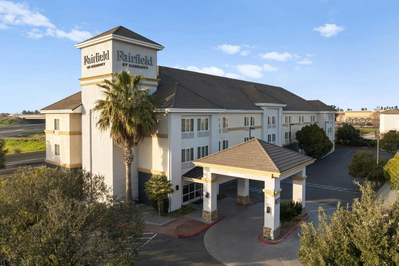 Image: Fairfield Inn and Suites by Marriott Elk Grove