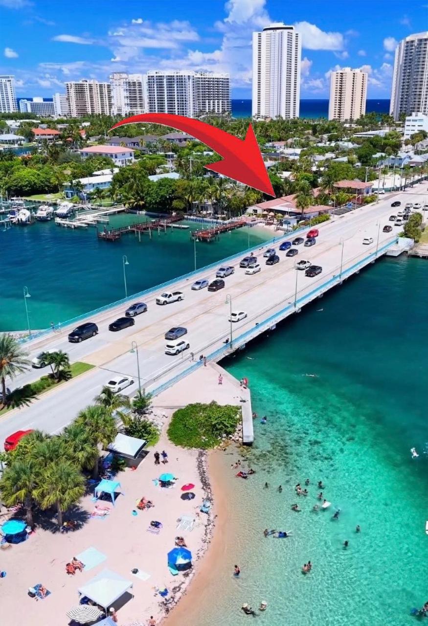Image: Blue Heron Bridge Hotel and Dive Club