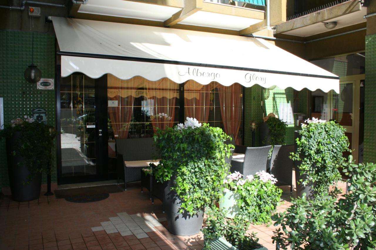 Image: Albergo Glory