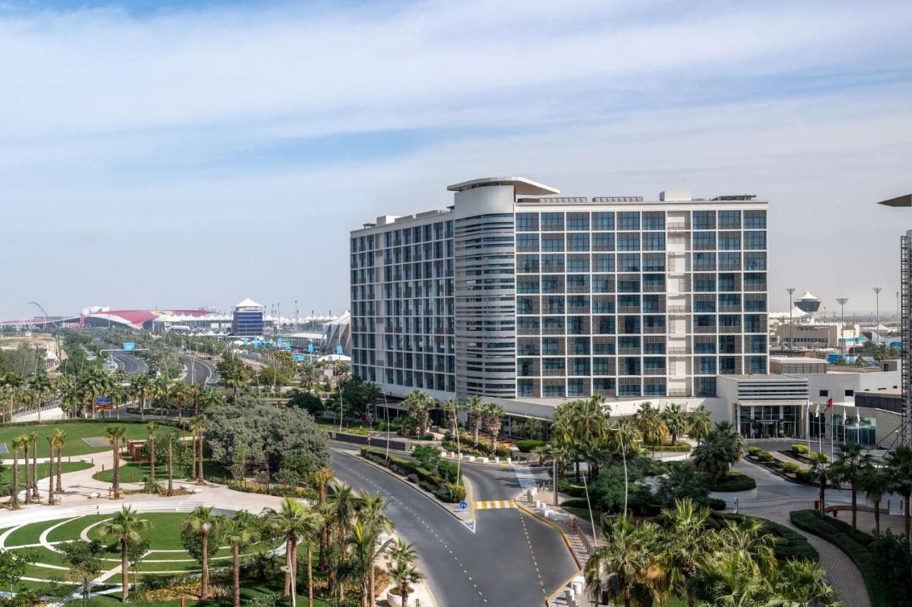 Image: Yas Plaza Marina by IHG