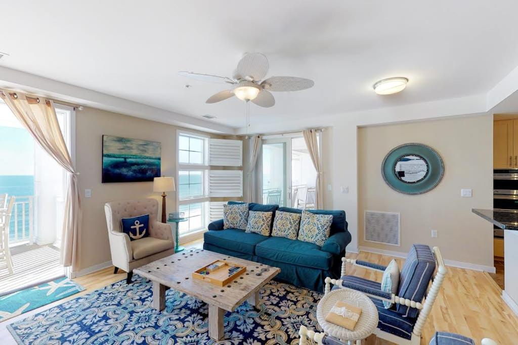 Image: The Sanctuary - Rock Lobster Penthouse B407