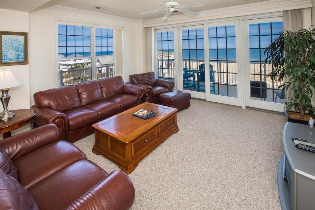 Image: The Sandbridge Dunes - Room With A View 315