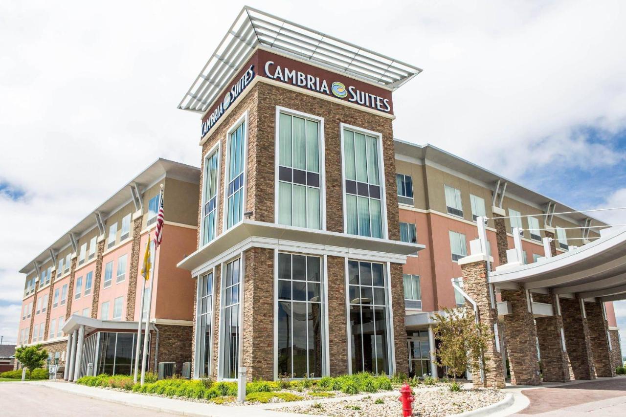 Image: Cambria Hotel Rapid City near Mount Rushmore