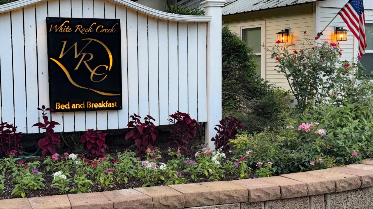 Image: Bed & Breakfast on White Rock Creek