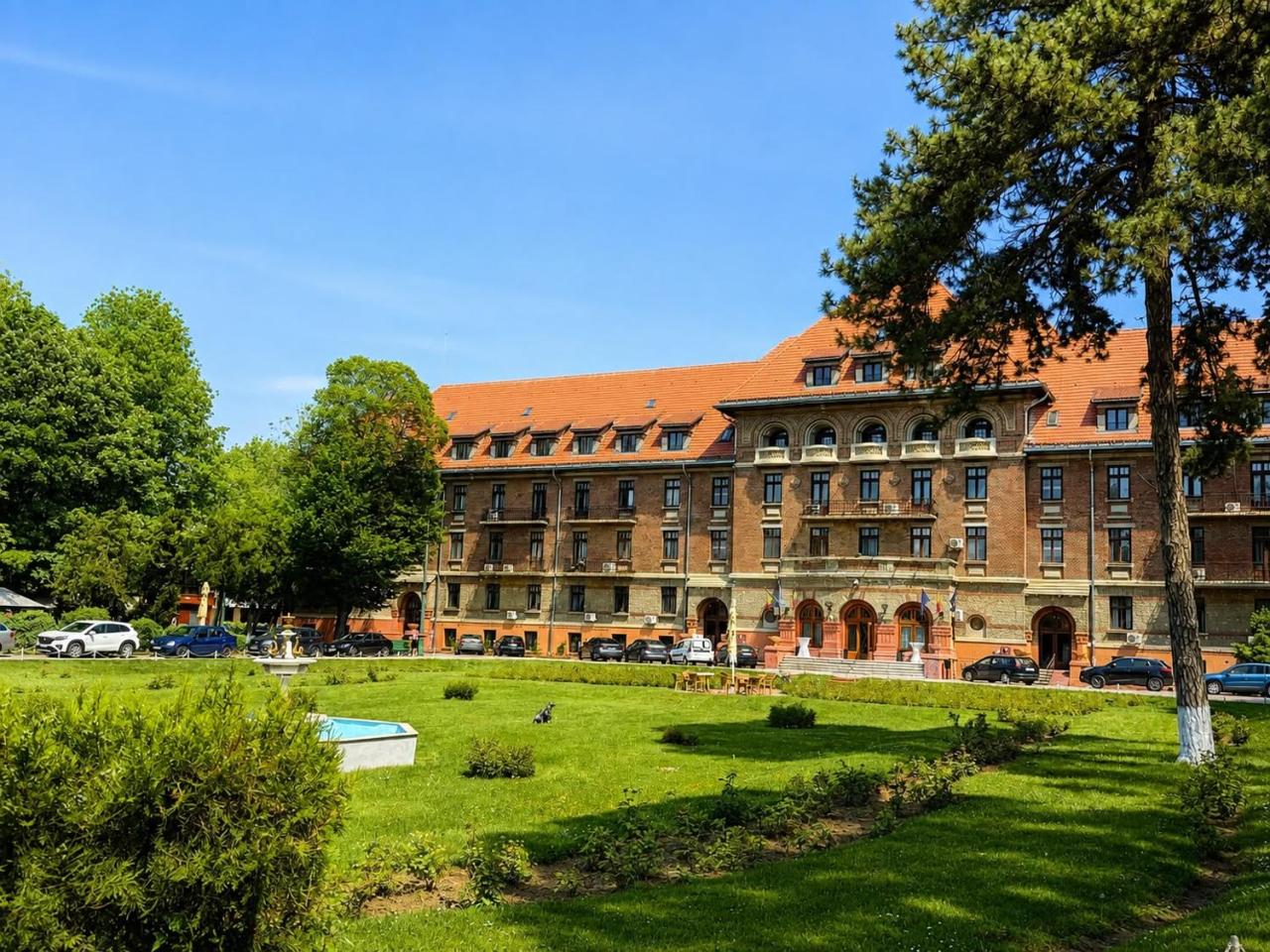 Image: Hotel Triumf