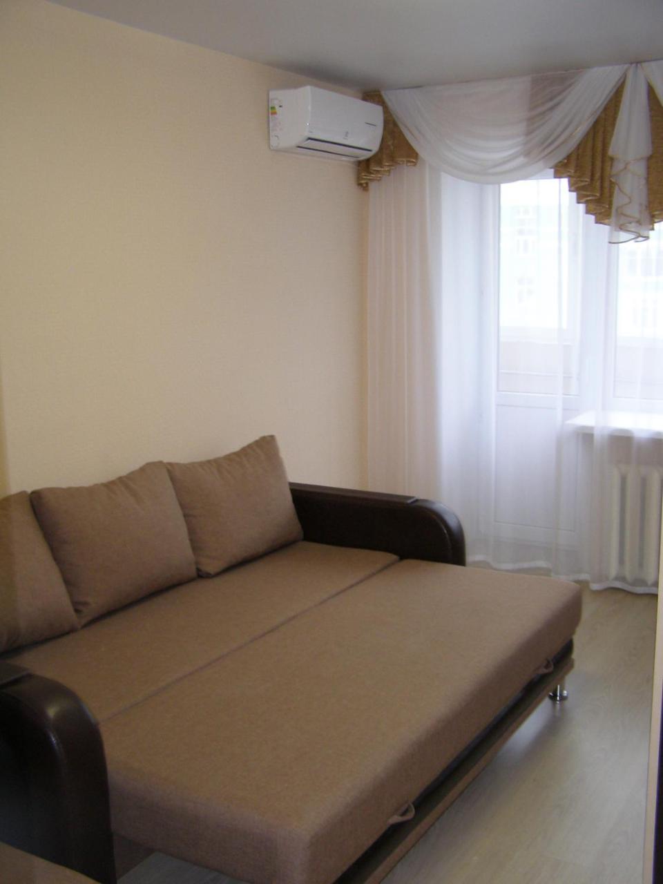 s Kremlin 1 - Housity
