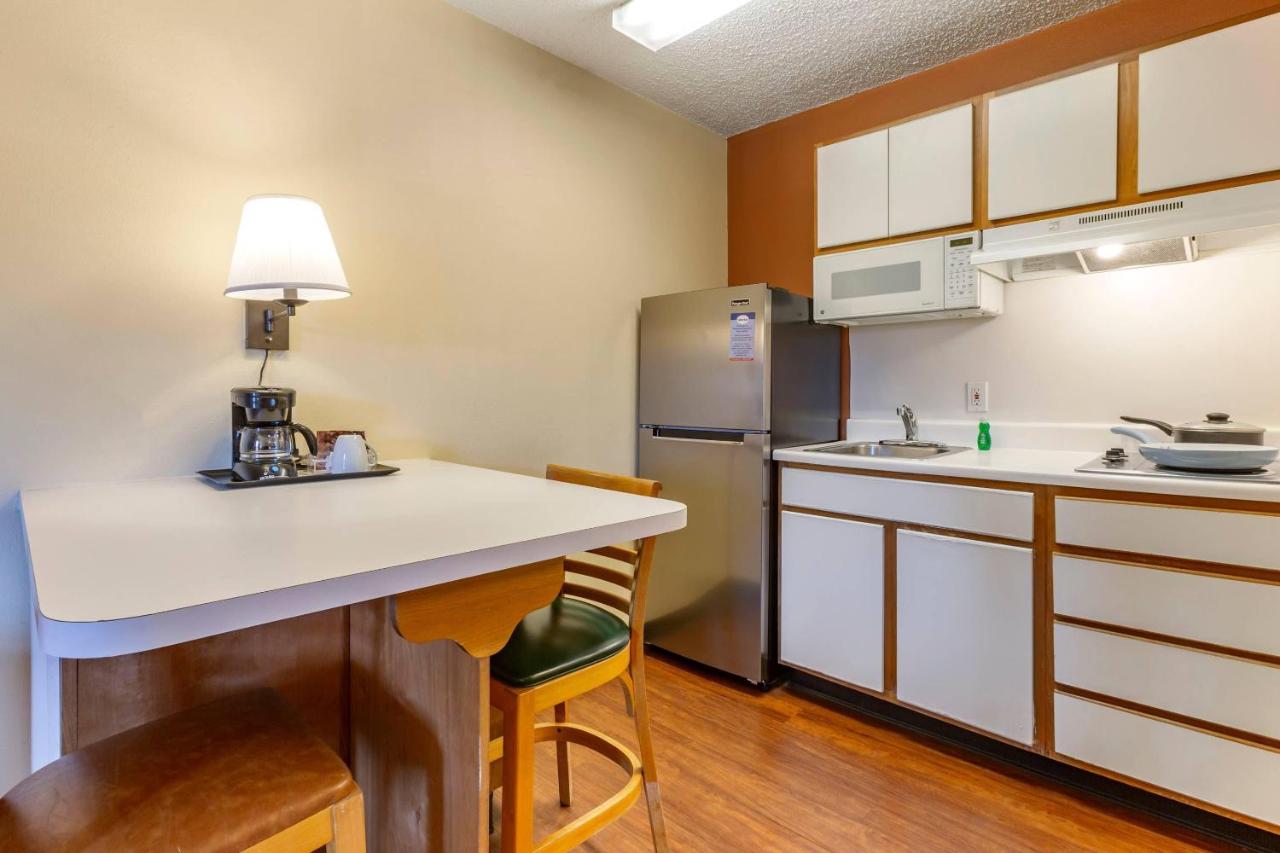 Image: Suburban Studios Albuquerque Uptown