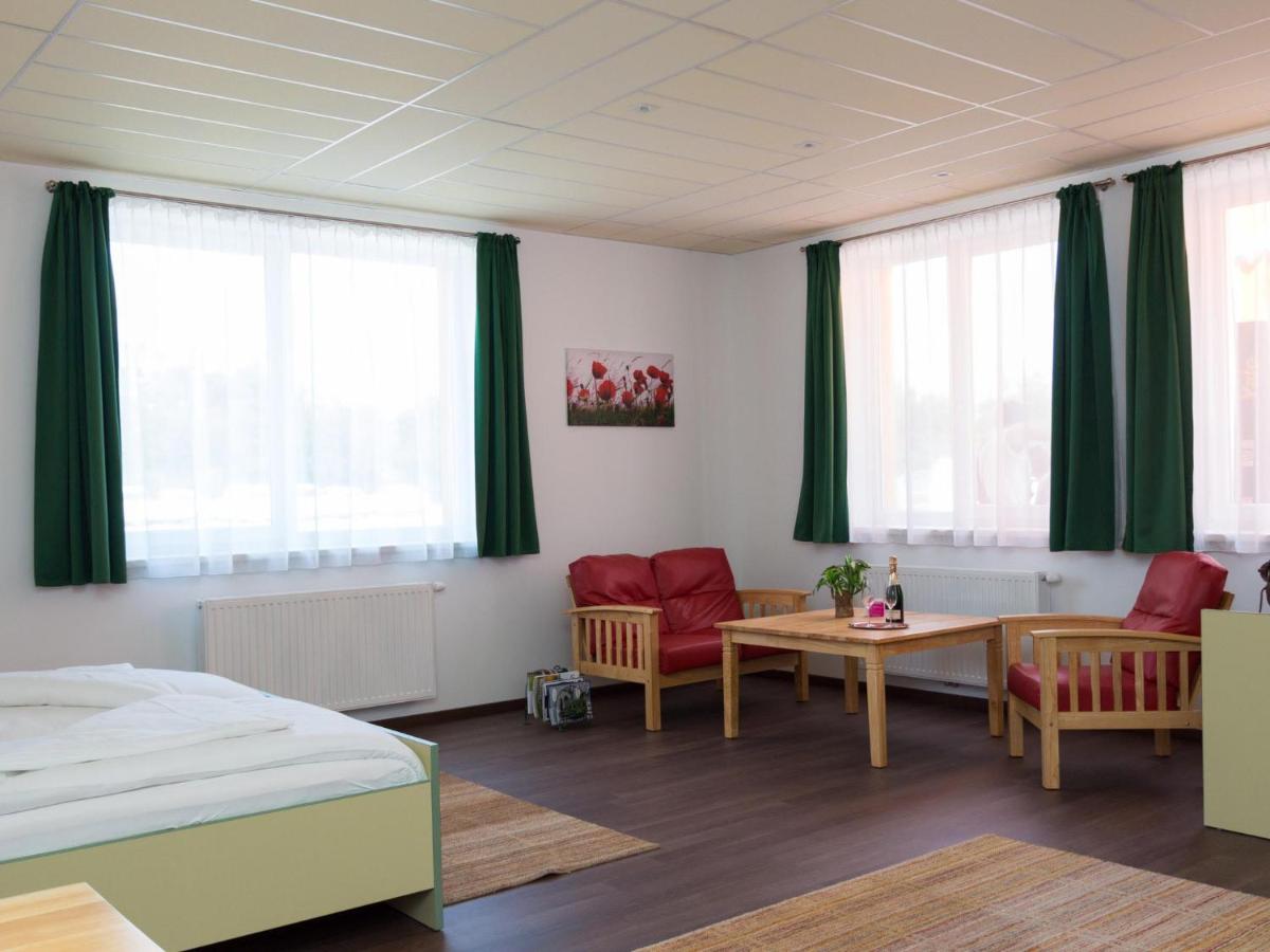 Winrooms Seminar Hotel & Apartments photo
