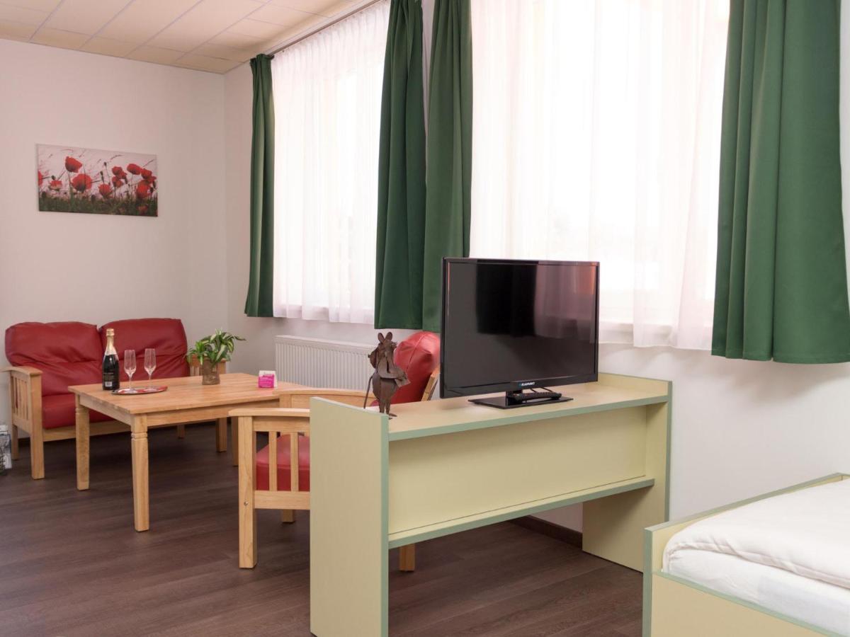 Winrooms Seminar Hotel & Apartments photo
