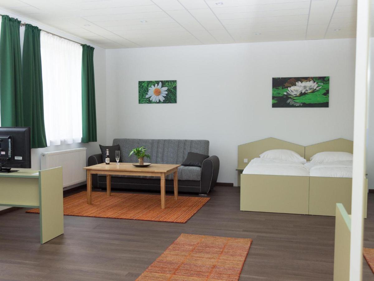 Winrooms Seminar Hotel & Apartments photo