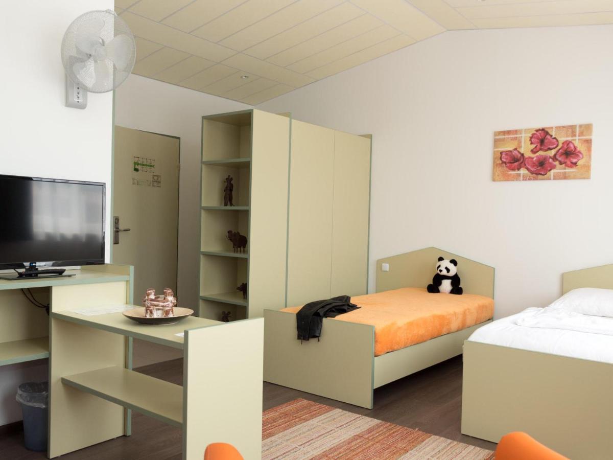 Winrooms Seminar Hotel & Apartments photo