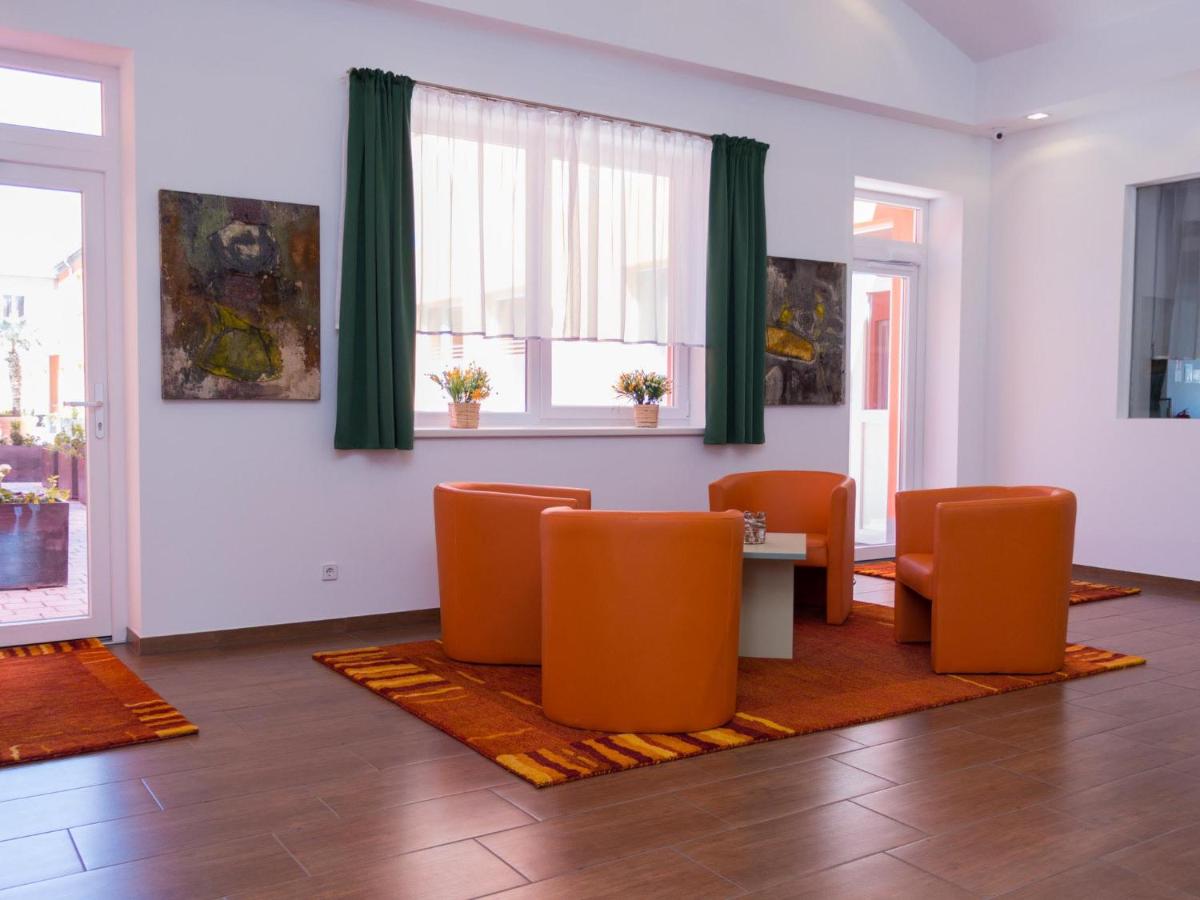 Winrooms Seminar Hotel & Apartments photo